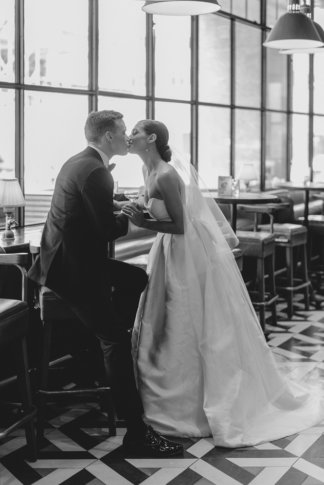 Candid wedding photography in Toronto